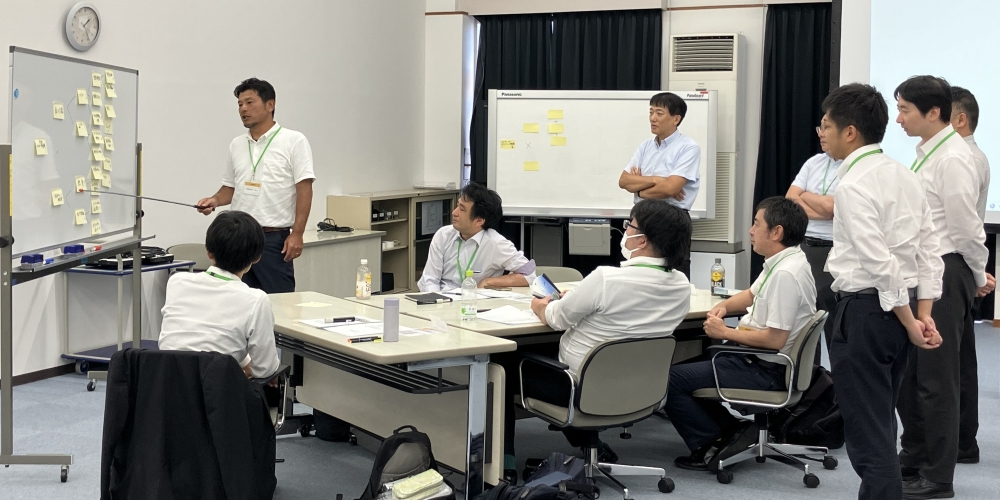 社内講師による基礎研修